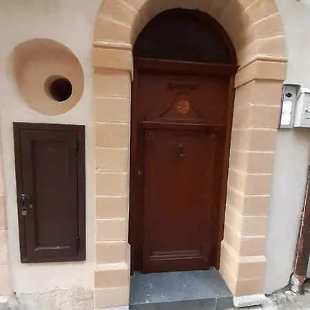 Domus Cephaledium شقة تْشيفالو